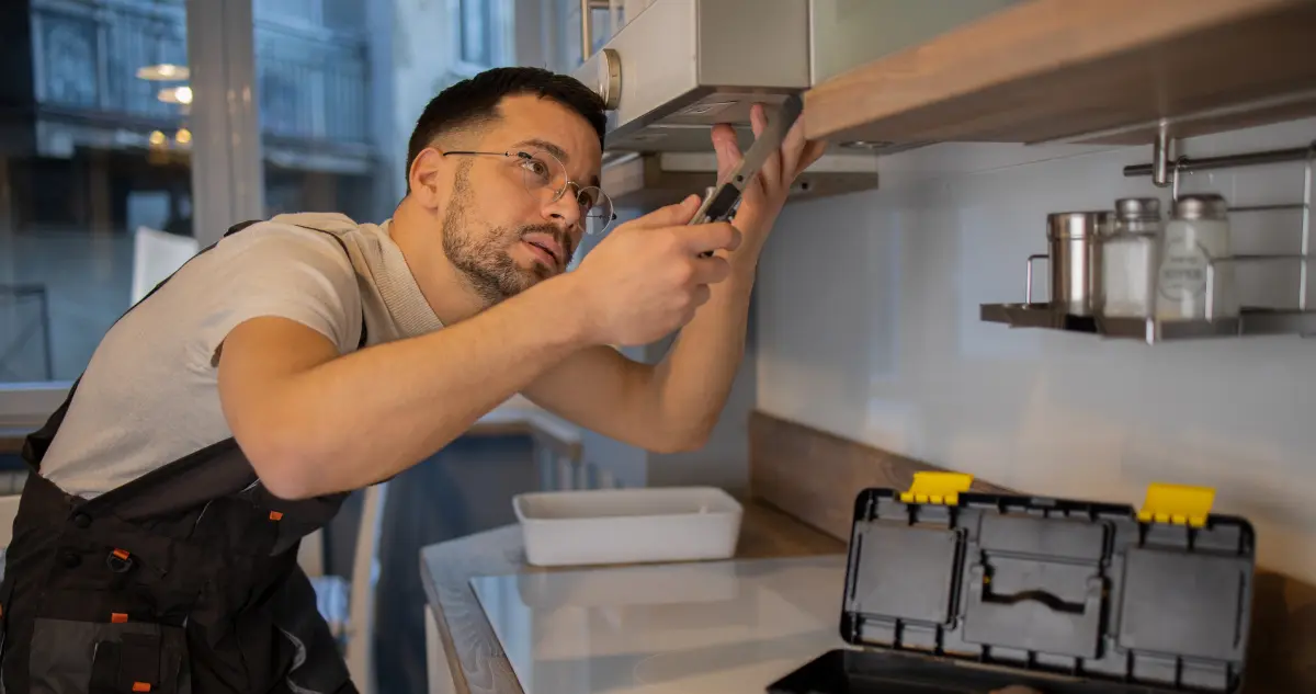 Resolving Everyday Handyman Problems Across Windsor 1