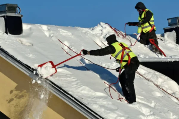 Best Ice Dam Removal Service in Windsor Ontario