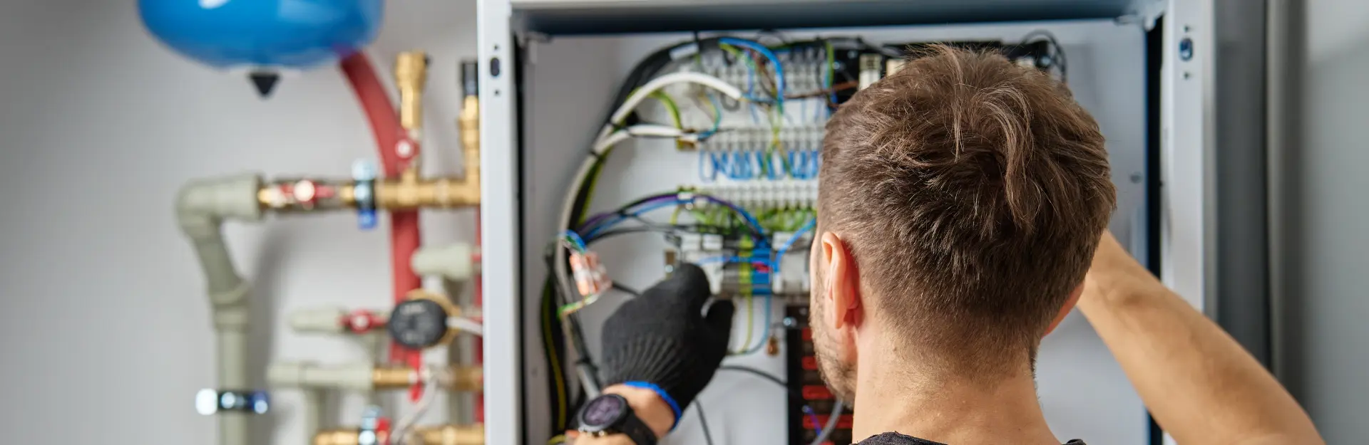 Electrical Panel Upgrade Service in Windsor Ontario - Windsor Handy Wizards